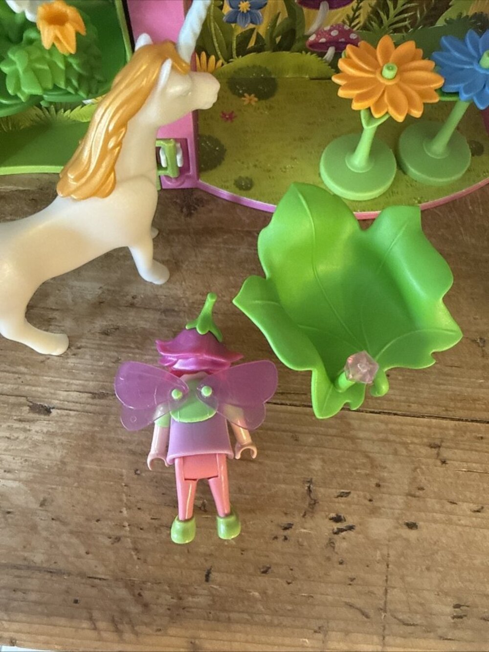 16 pc Playmobil Fairies Fairy Garden Play Box 5661 Released 2015 - Picture 8 of 12